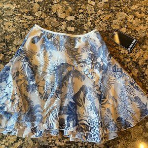 Un Deux Trois Flowy Floral Pattern Skirt